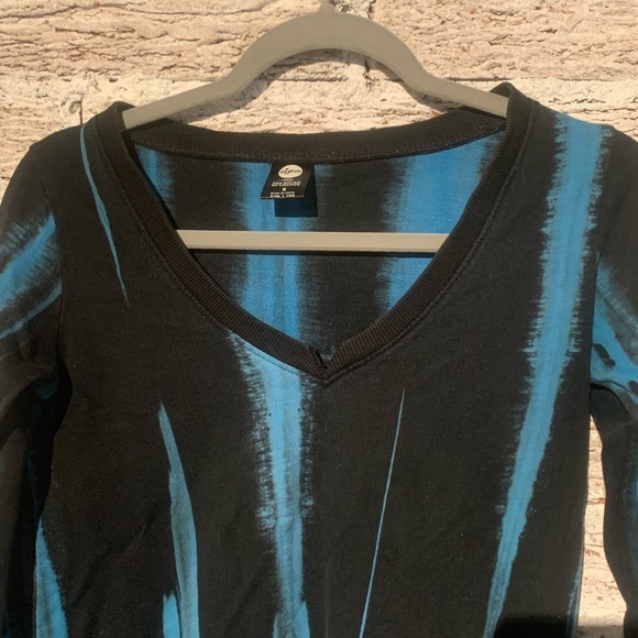 Rhythm long v neck sweater - Picture 2 of 4